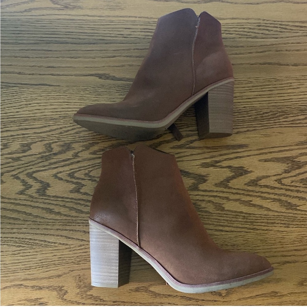 Brown bootie